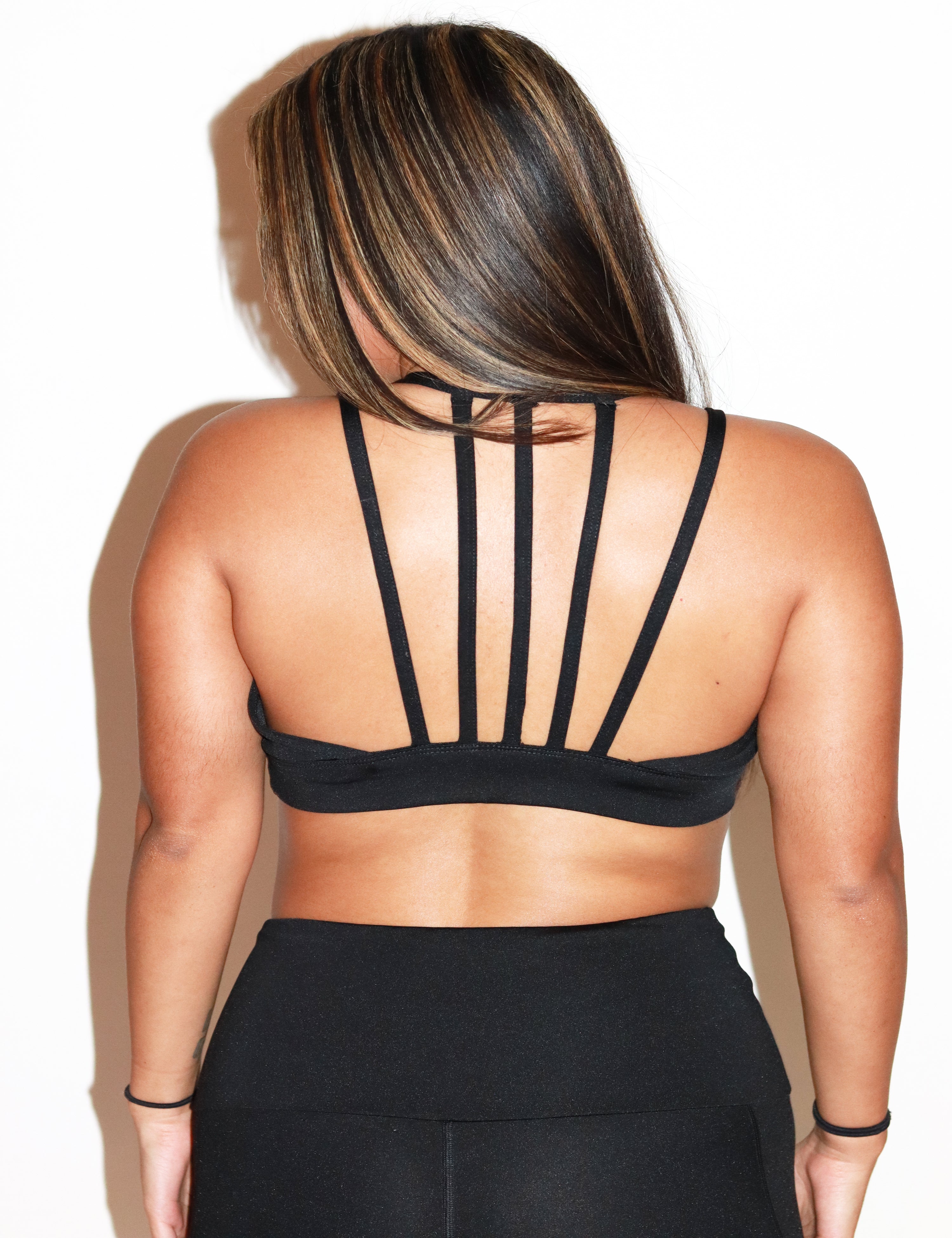 Rise Sports Bra - Black